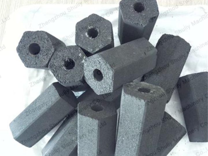 Briquettes de charbon de bois