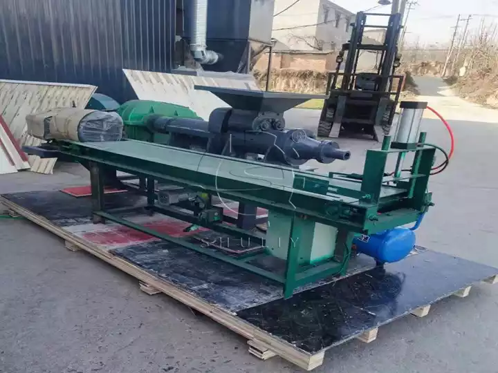 Máquina prensadora de briquetas de carbón enviada a Senegal